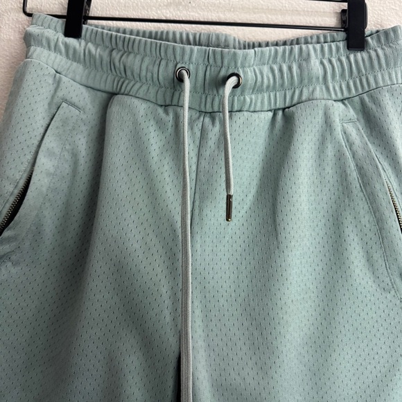 Maison Article Mesh Shorts Size Medium - Picture 2 of 9